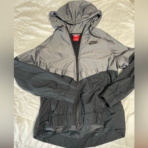 Nike Windbreaker XS